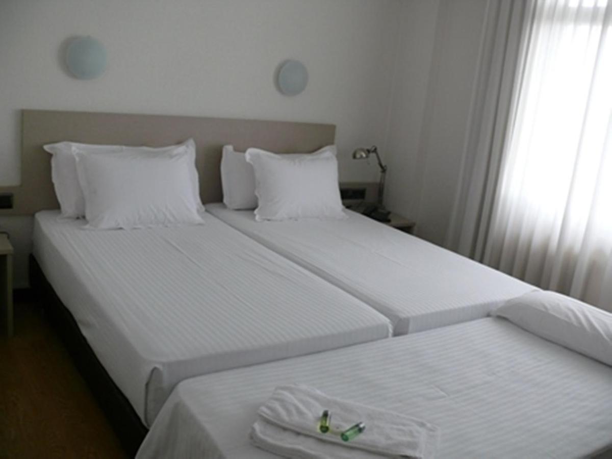 Hotel Los Angeles Guarnizo Zewnętrze zdjęcie