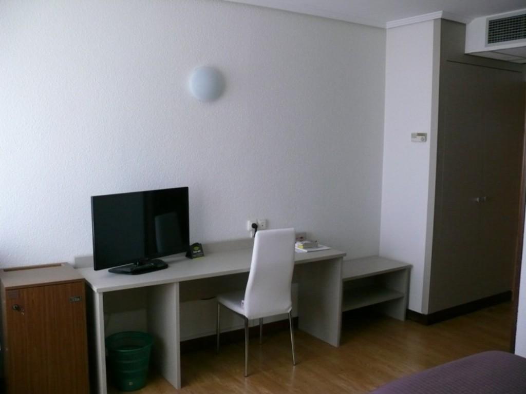 Hotel Los Angeles Guarnizo Zewnętrze zdjęcie