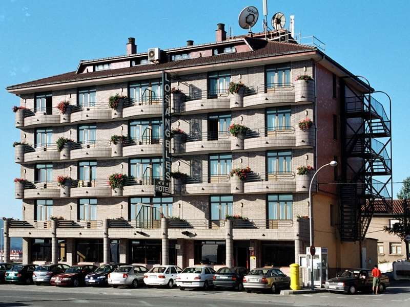 Hotel Los Angeles Guarnizo Zewnętrze zdjęcie