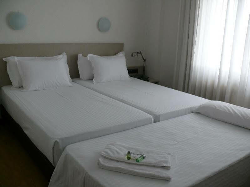 Hotel Los Angeles Guarnizo Zewnętrze zdjęcie